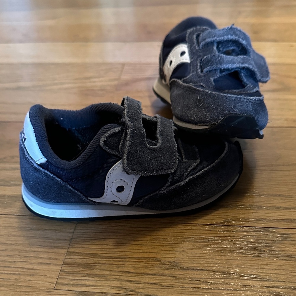Saucony Navy and Light Gray Toddler Velcro Sneakers